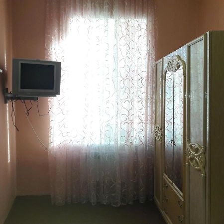 Apartment Pylnykarska 8а Lviv Exteriör bild