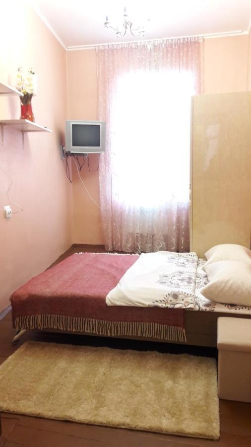 Apartment Pylnykarska 8а Lviv Exteriör bild